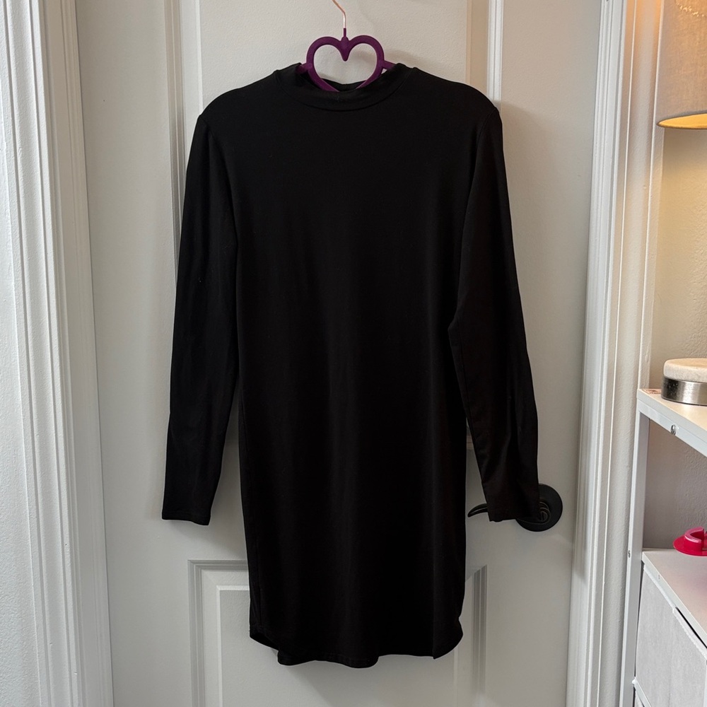TeenBell Black Garment with Violet Trim